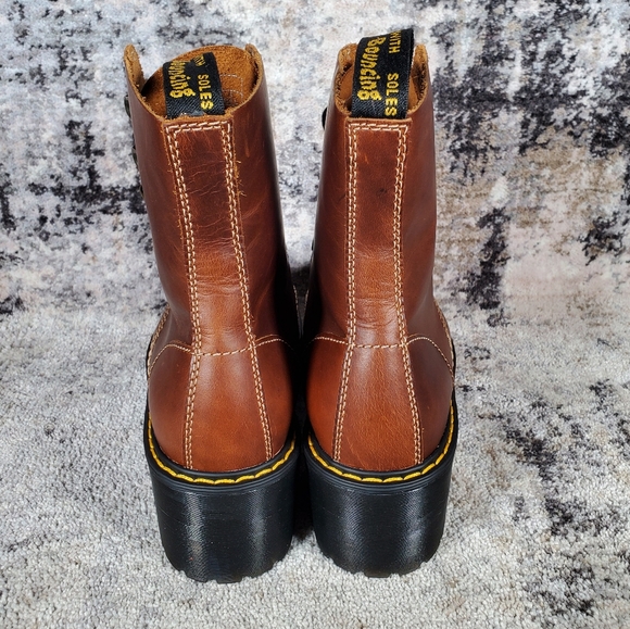 Dr. Martens Women's Leona Tan Farrier Leather Heeled Boots Size 6 - Picture 7 of 12